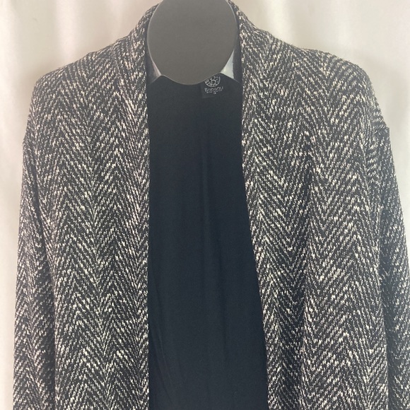 BOBEAU Soft Black and White Open Front Cardigan - Picture 4 of 8